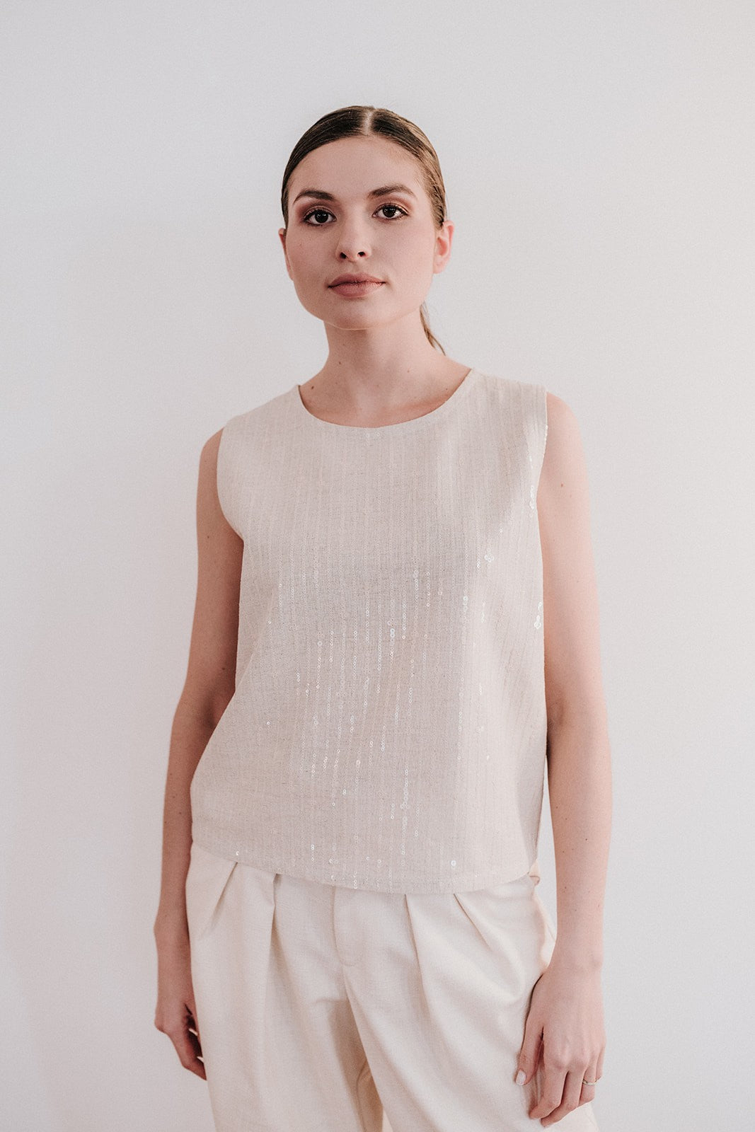 Essence Top Linen with Sequins