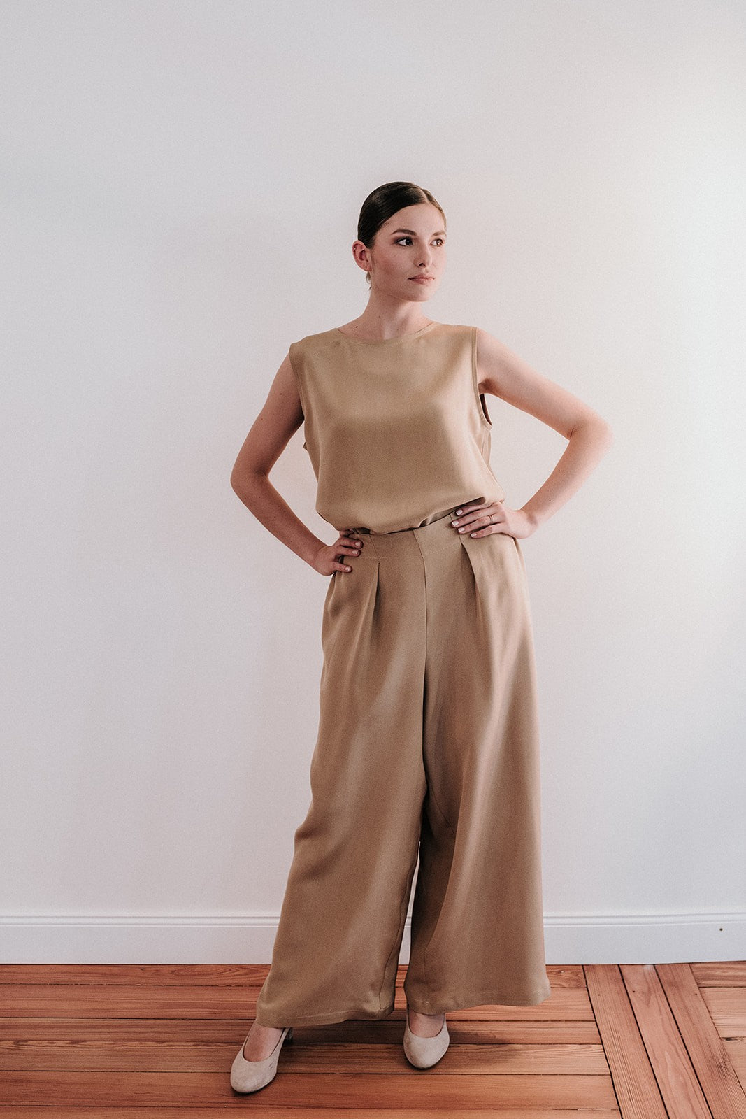 Set Essence Top & Silhouette Pants Silk